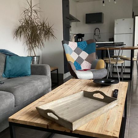 Joli Appartement 50 M2 Classe 3 Etoiles Avec Terrasse Et Jardin Ла-Рошель Екстер'єр фото